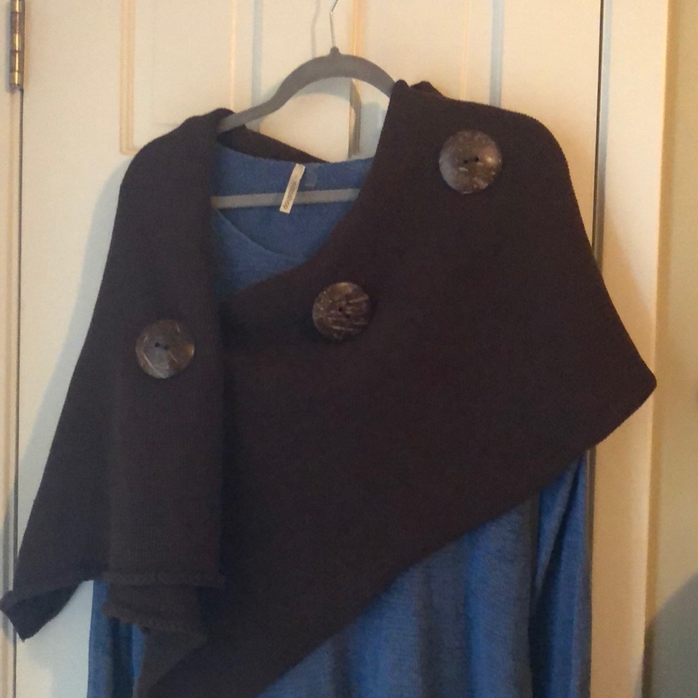 Brown shawl
